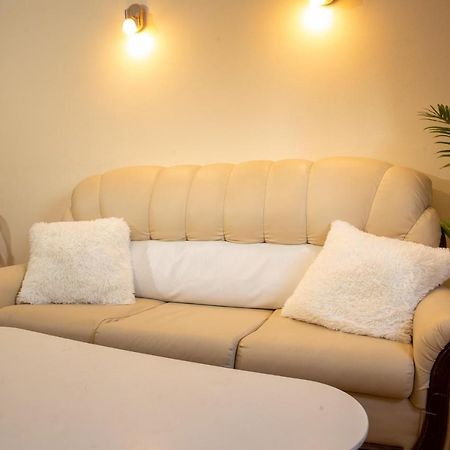 Apartment Midea Ровинь Экстерьер фото